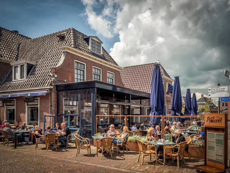 Wijn-, tap- & eethuis Amicaal-image