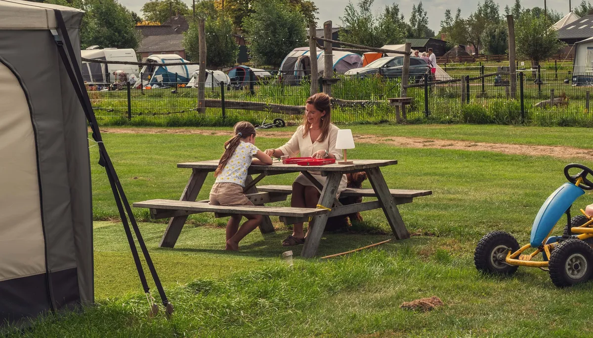 Huur een picknickbank-image