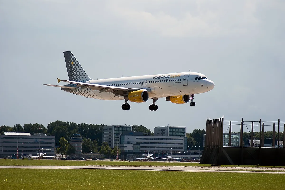 Valencia Airport-image