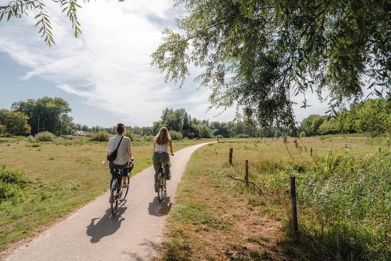 Fiets- en wandelroutes-image