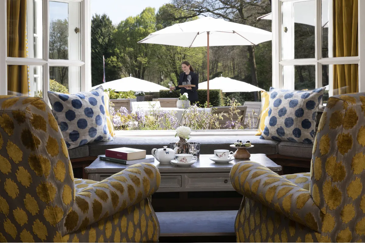        Lounges, bar en vuurplaats-image