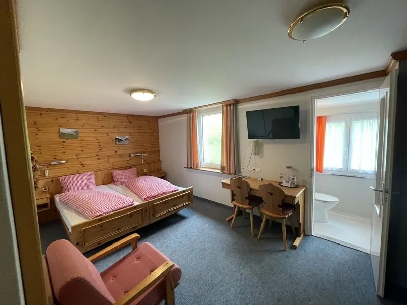                                         Einchecken und Auschecken-image