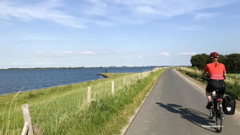 Fiets- en wandelroutes-image