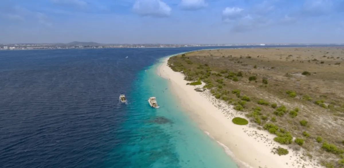 Tours rest van het eiland-image