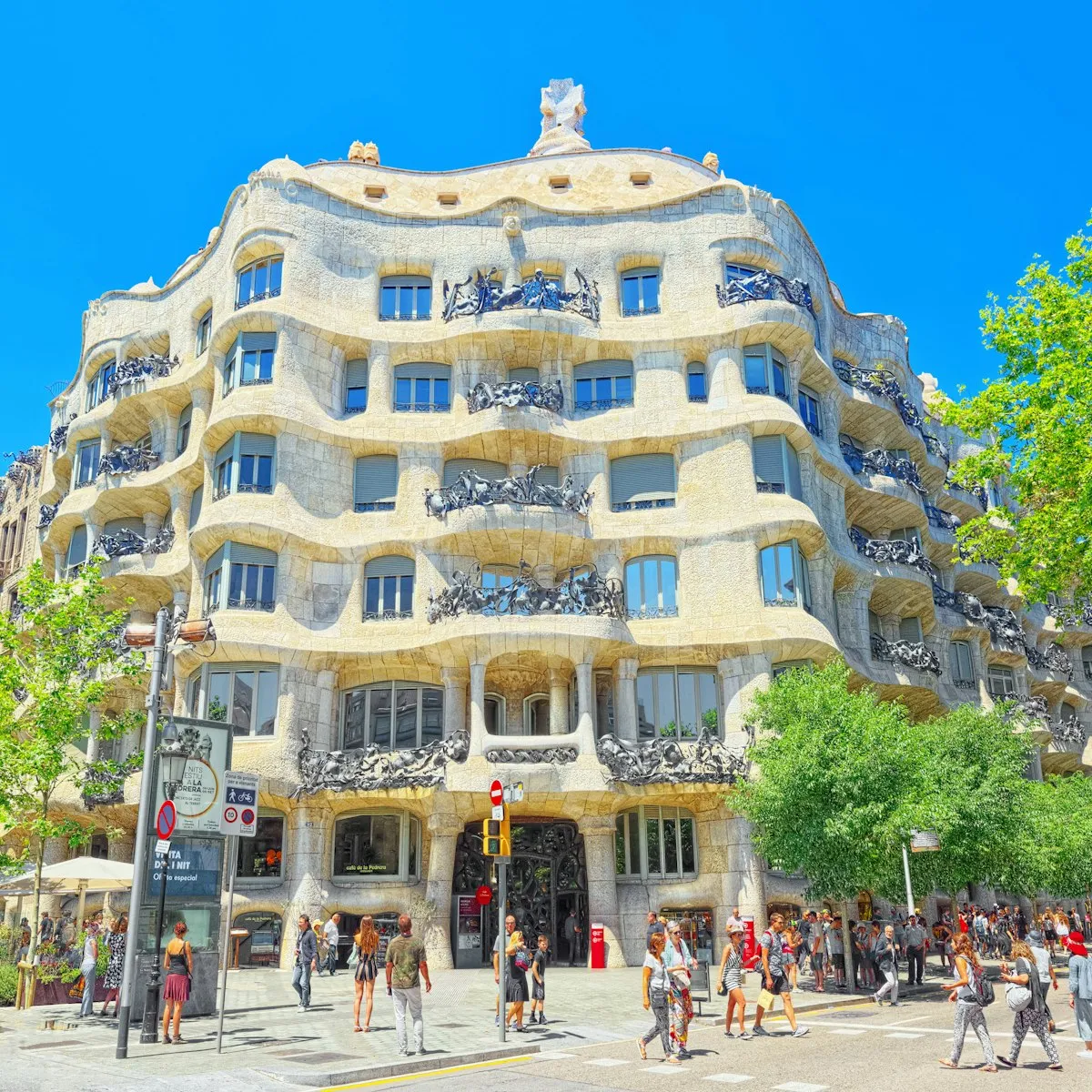 Casa Mila-image