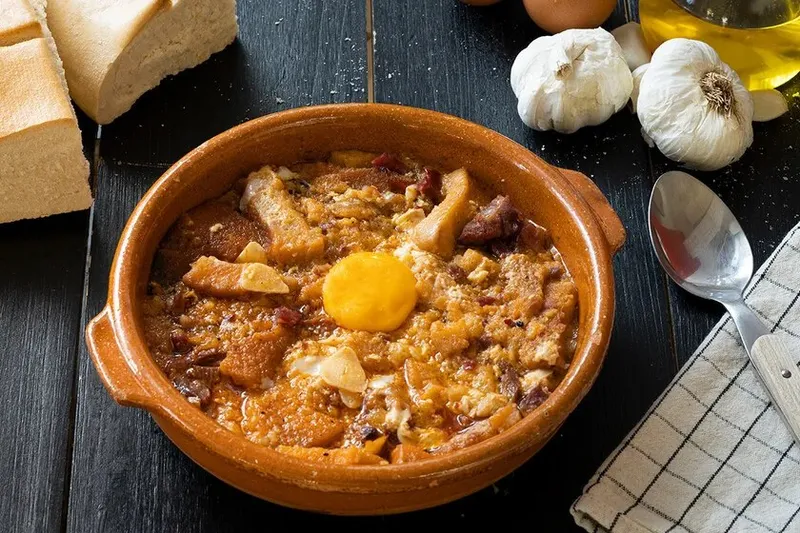Sopa de ajo-image