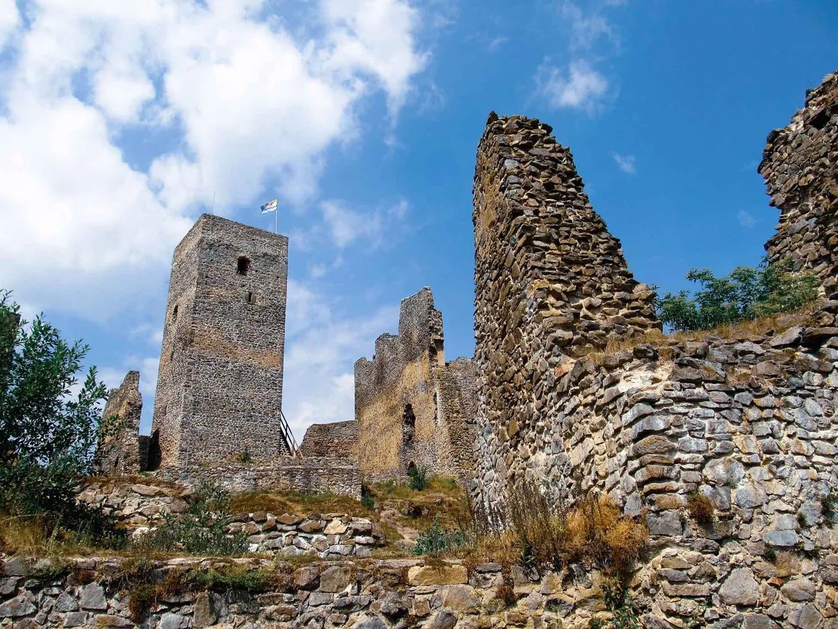 Ruïnes van kasteel Rokštejn   16 km-image
