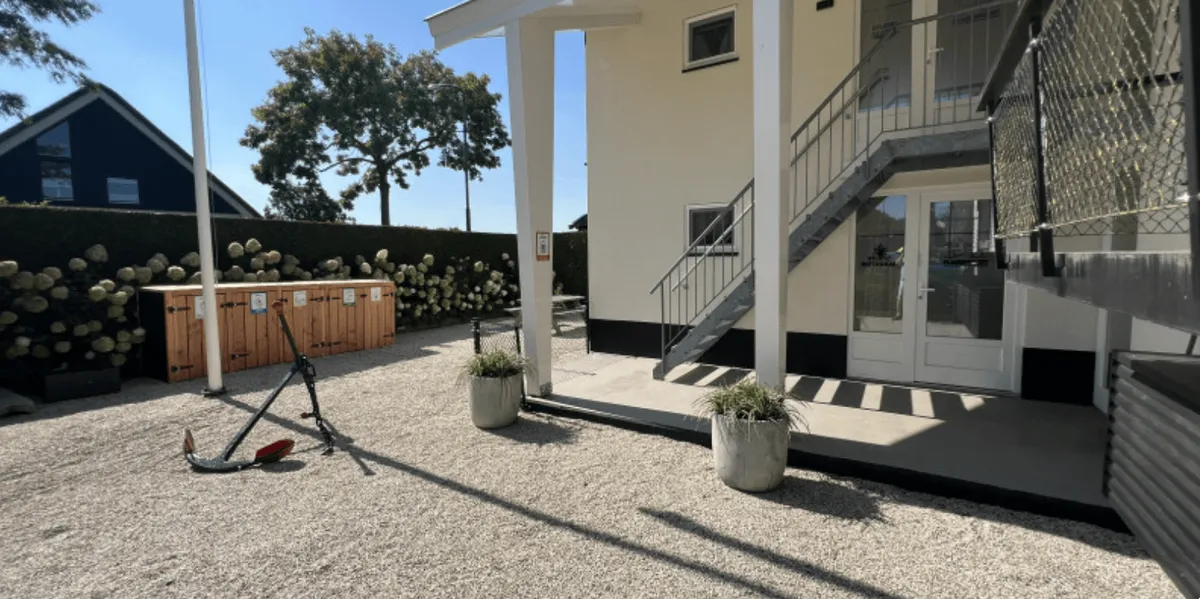 Aankomst en Vertrek-image