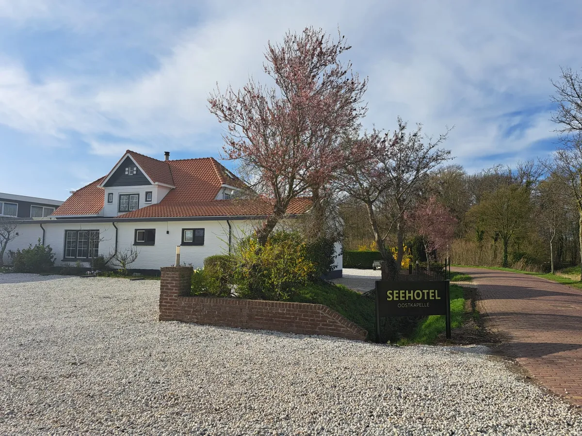 Seehotel Oostkapelle-image